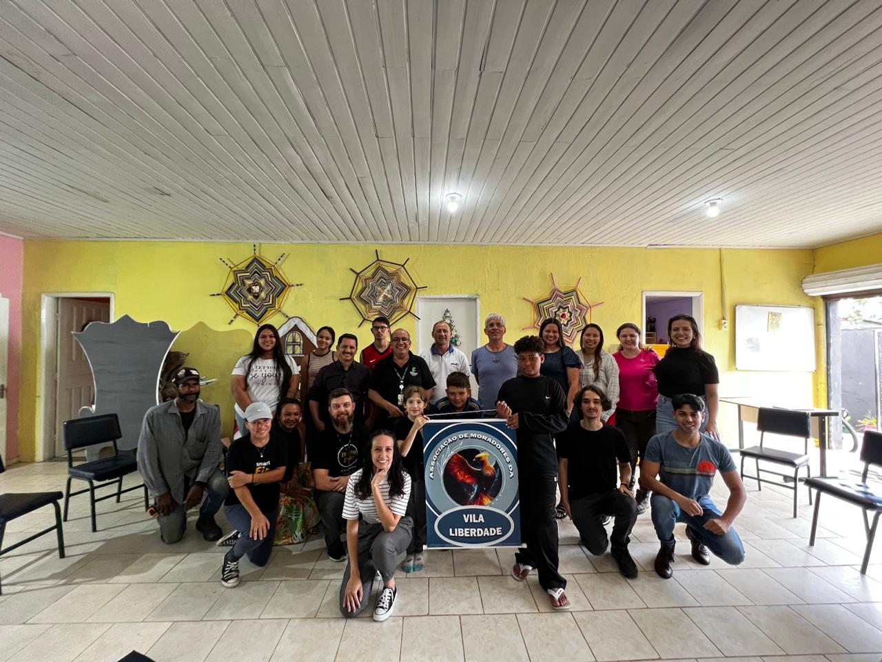 Visita à associação de moradores do Vila Liberdade